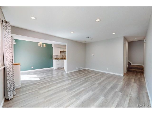 9775 Croke Dr, Thornton, CO 80260