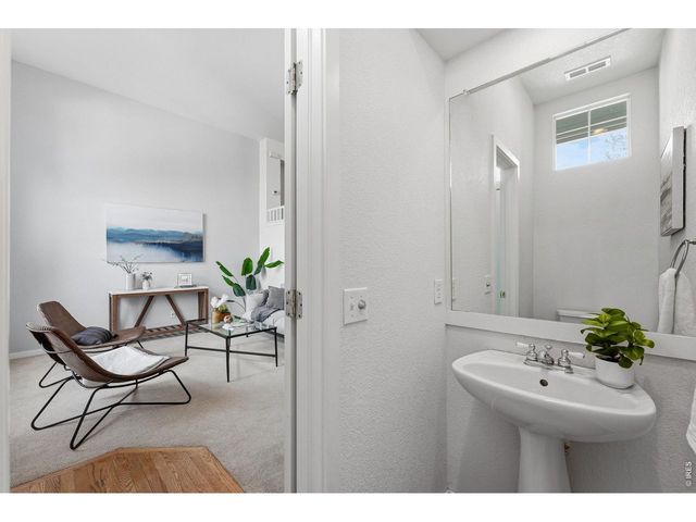 735 Snowberry St, Longmont, CO 80503