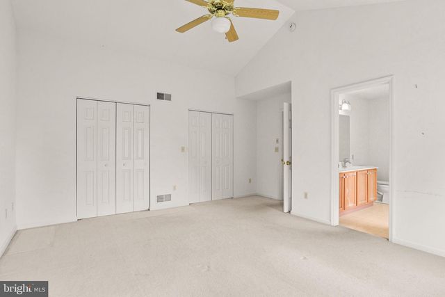 1980 CREEK HOLLOW LN, Hershey, PA 17033