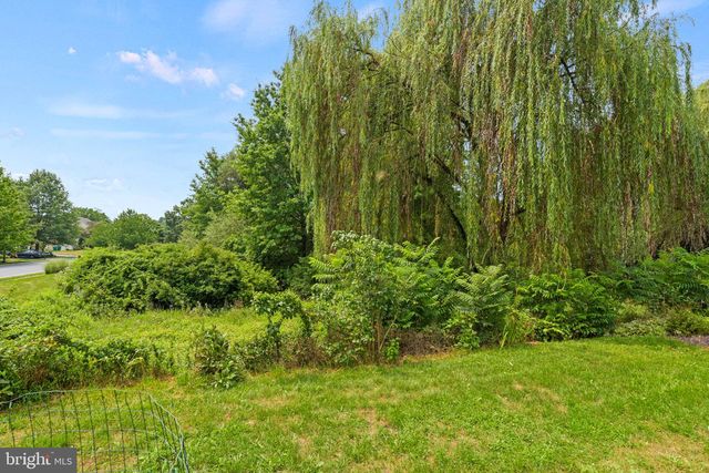 1980 CREEK HOLLOW LN, Hershey, PA 17033