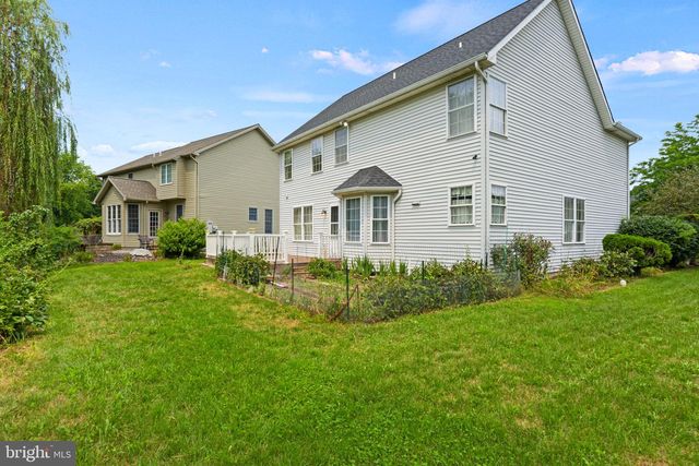 1980 CREEK HOLLOW LN, Hershey, PA 17033