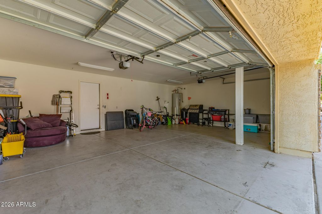 Image 38 of property listing at 43549 W ELIZABETH Avenue, Maricopa, AZ 85138