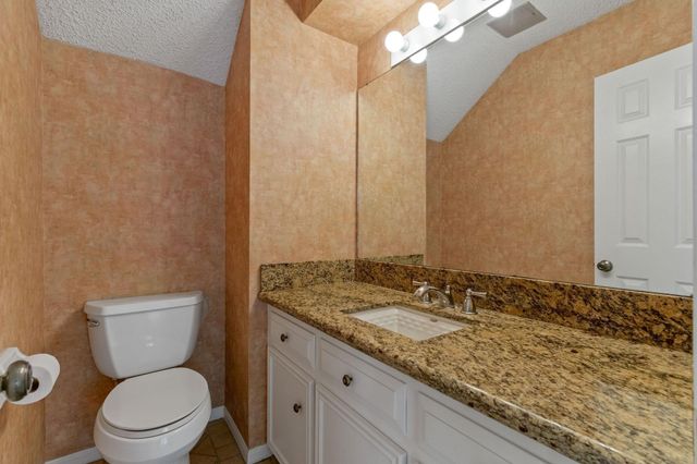 1814 Wagon Gap Trail, Houston, TX 77090