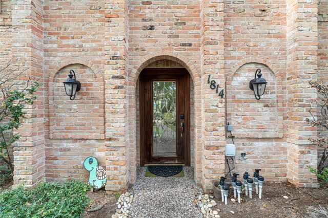 1814 Wagon Gap Trail, Houston, TX 77090