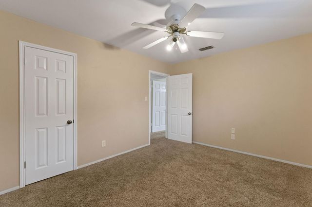 1814 Wagon Gap Trail, Houston, TX 77090