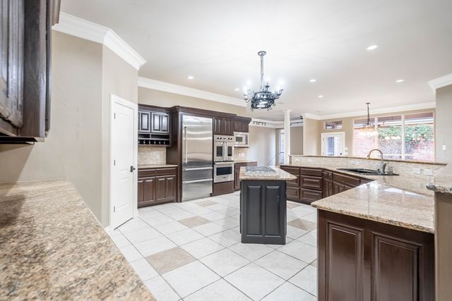 5705 Fenway Dr, Midland, TX 79707