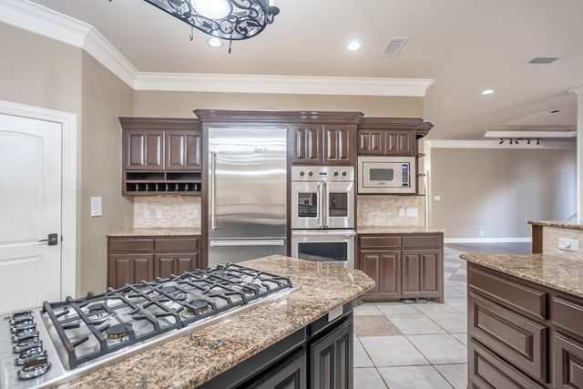 5705 Fenway Dr, Midland, TX 79707