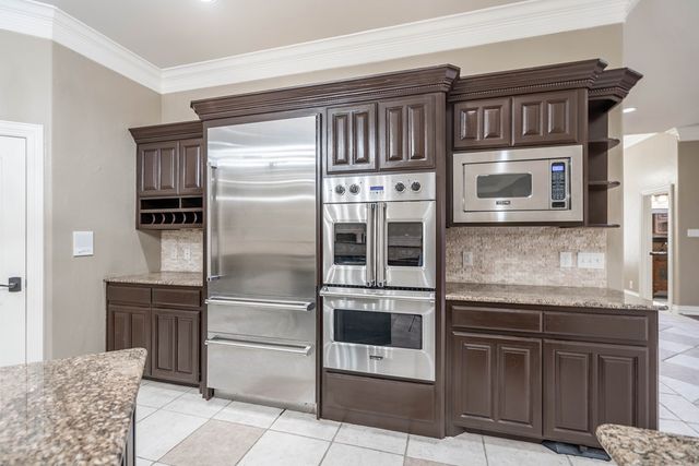 5705 Fenway Dr, Midland, TX 79707