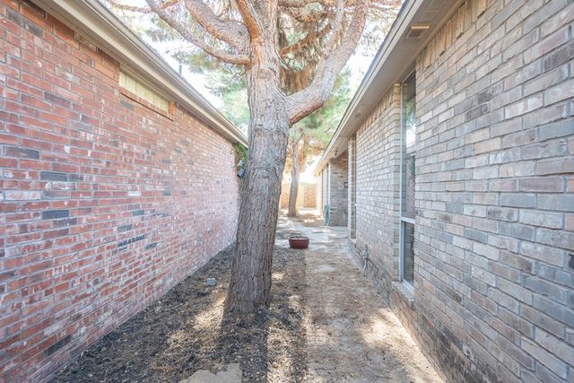 5705 Fenway Dr, Midland, TX 79707