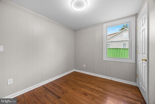 102 NELSON RD, Pikesville, MD 21208