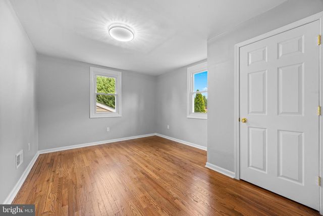 102 NELSON RD, Pikesville, MD 21208