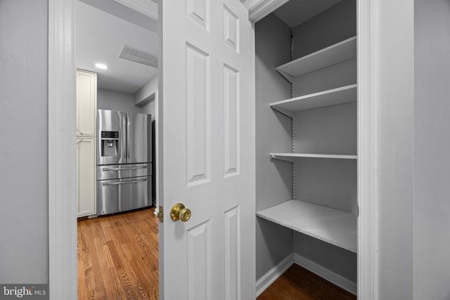 102 NELSON RD, Pikesville, MD 21208