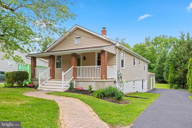 102 NELSON RD, Pikesville, MD 21208