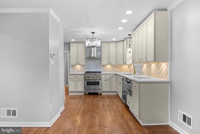 102 NELSON RD, Pikesville, MD 21208