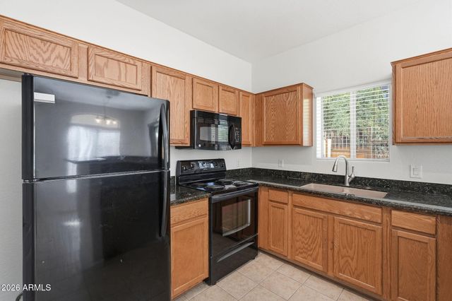 2250 E DEER VALLEY Road 99, Phoenix, AZ 85024