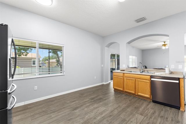 1758 OAK POND COURT, Oldsmar, FL 34677
