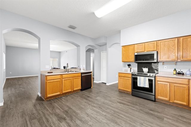 1758 OAK POND COURT, Oldsmar, FL 34677