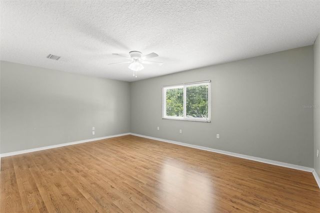 1758 OAK POND COURT, Oldsmar, FL 34677