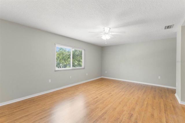1758 OAK POND COURT, Oldsmar, FL 34677
