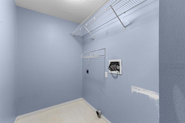 1758 OAK POND COURT, Oldsmar, FL 34677