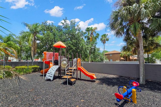1758 OAK POND COURT, Oldsmar, FL 34677