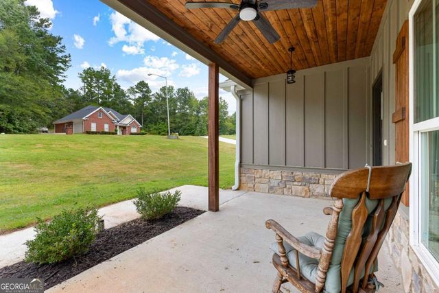 1505 Wisteria Drive, West Point, GA 31833