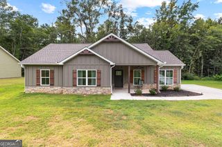 1505 Wisteria Drive, West Point, GA 31833