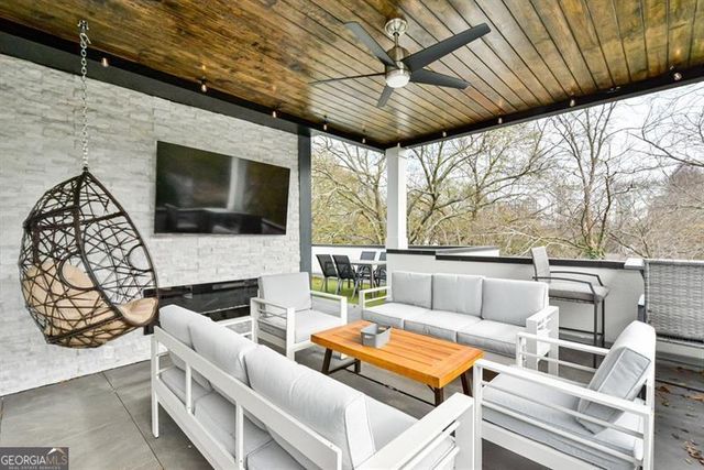 1227 Atlantic Drive NW, Atlanta, GA 30318
