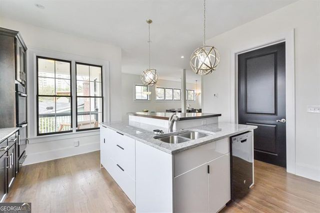 1227 Atlantic Drive NW, Atlanta, GA 30318