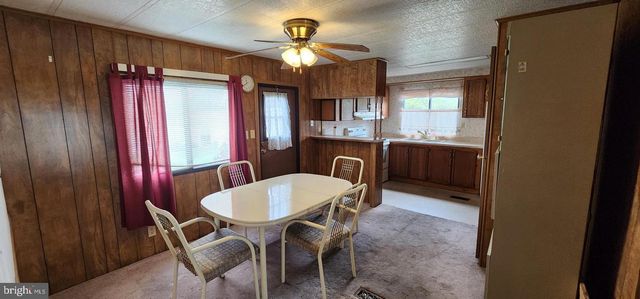 433 RUNNING BROOK RD, North Wales, PA 19454