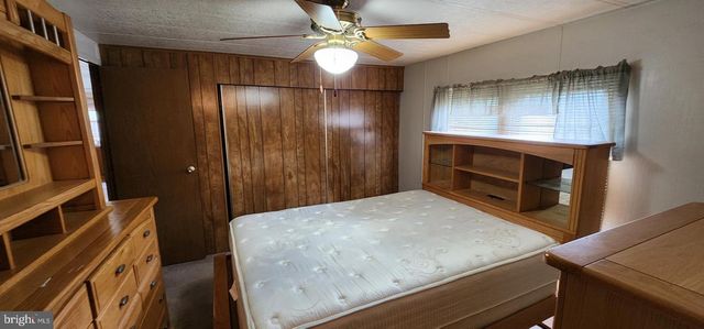 433 RUNNING BROOK RD, North Wales, PA 19454
