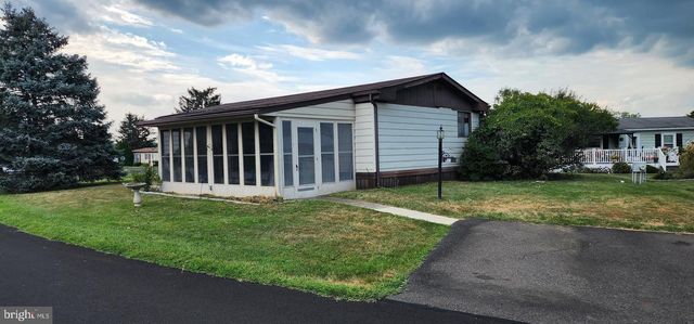 433 RUNNING BROOK RD, North Wales, PA 19454