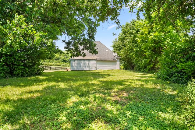 863 E Main Street, Georgetown, KY 40324