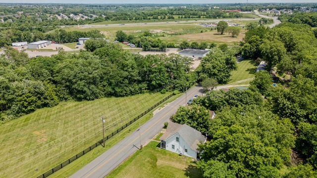 863 E Main Street, Georgetown, KY 40324