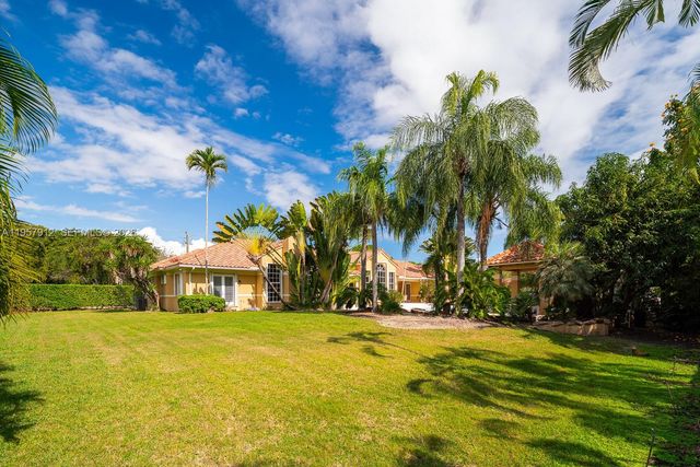 5770 SW 128th St, Pinecrest, FL 33156