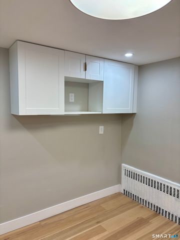 51 Hanmer Street, Hartford, CT 06114