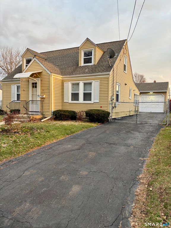 51 Hanmer Street, Hartford, CT 06114