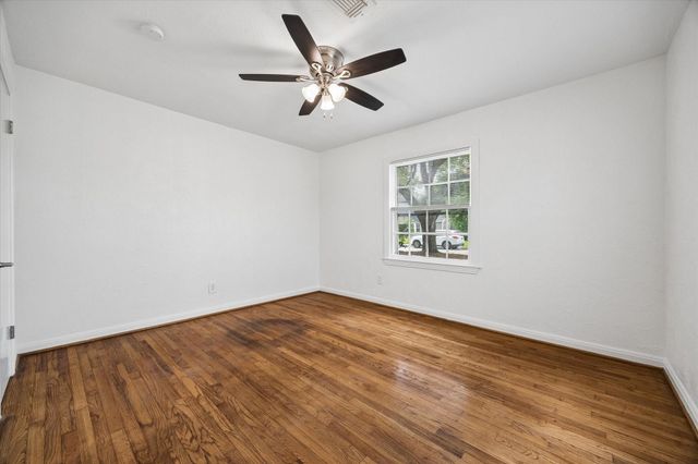 5539 Jessamine Street, Houston, TX 77081