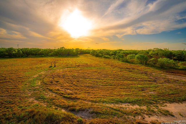 3305 CR 129, Kenedy, TX 78119