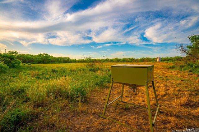 3305 CR 129, Kenedy, TX 78119