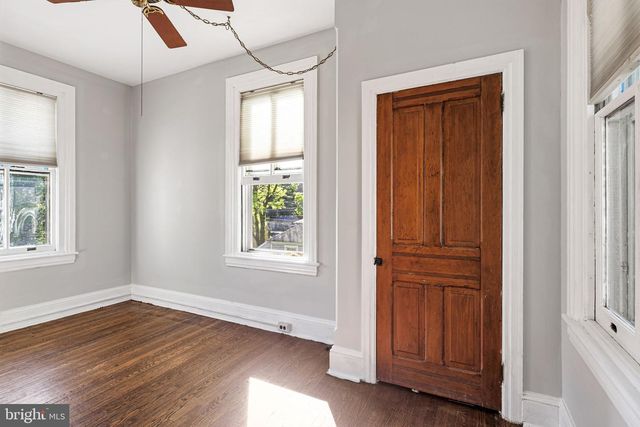 406 LIPPINCOTT AVE, Riverton, NJ 08077
