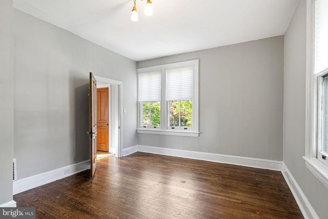 406 LIPPINCOTT AVE, Riverton, NJ 08077