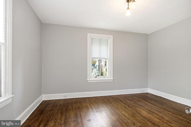 406 LIPPINCOTT AVE, Riverton, NJ 08077