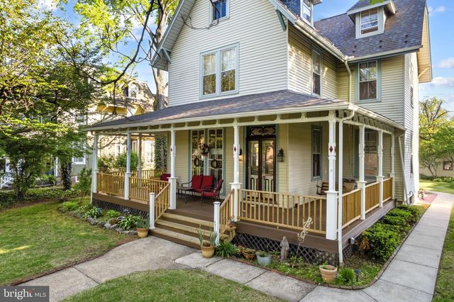 406 LIPPINCOTT AVE, Riverton, NJ 08077