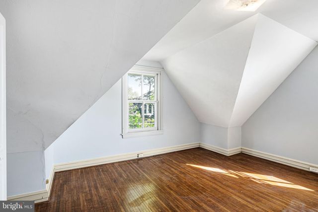 406 LIPPINCOTT AVE, Riverton, NJ 08077