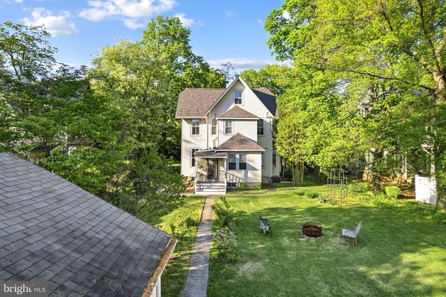 406 LIPPINCOTT AVE, Riverton, NJ 08077