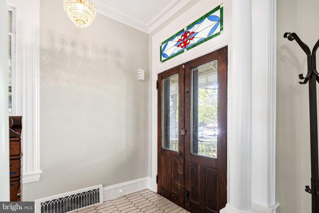 406 LIPPINCOTT AVE, Riverton, NJ 08077