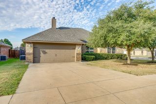 621 Daniel, Burleson, TX 76028