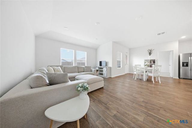 323 Elephants Ear Drive, New Braunfels, TX 78130