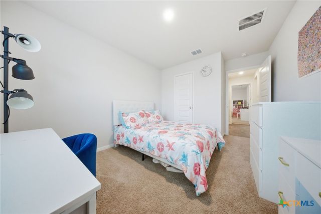 323 Elephants Ear Drive, New Braunfels, TX 78130